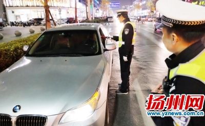 深圳交警全天候严查酒驾，保障道路交通安全