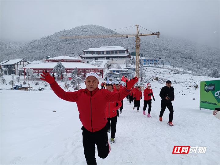 长跑赛事热度飙升，健身成为年轻人新潮流