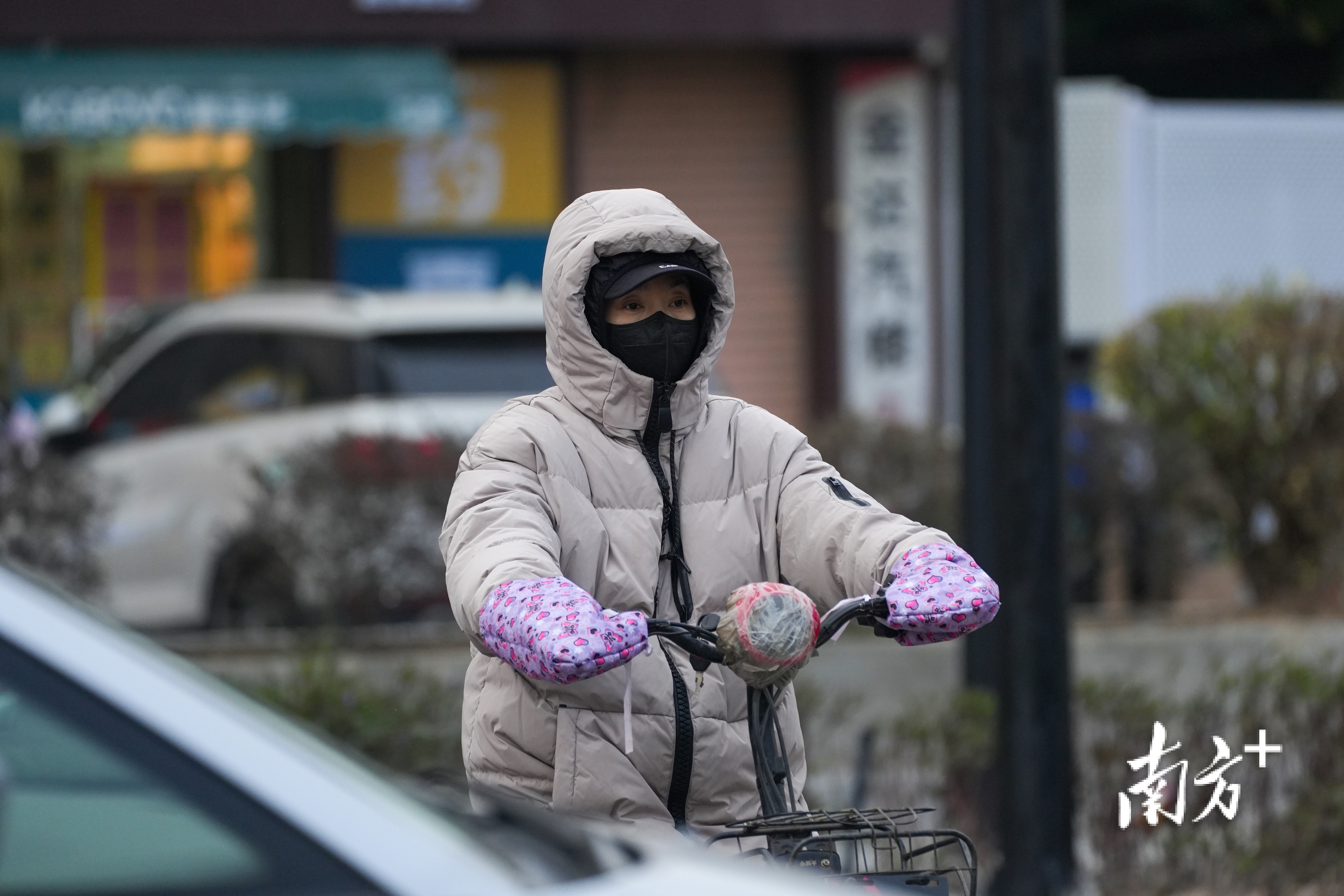 多地启动冬季防寒工作，确保市民生活无忧