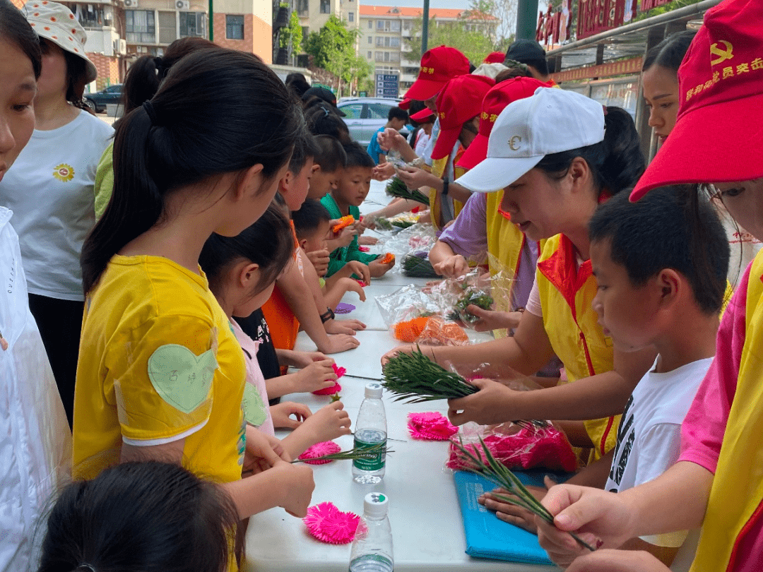 孩子参与集体活动，感受协作的重要性