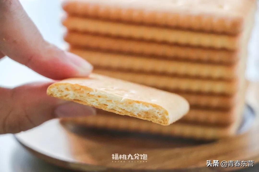 饼干受潮后的食用安全性及保存方法探究